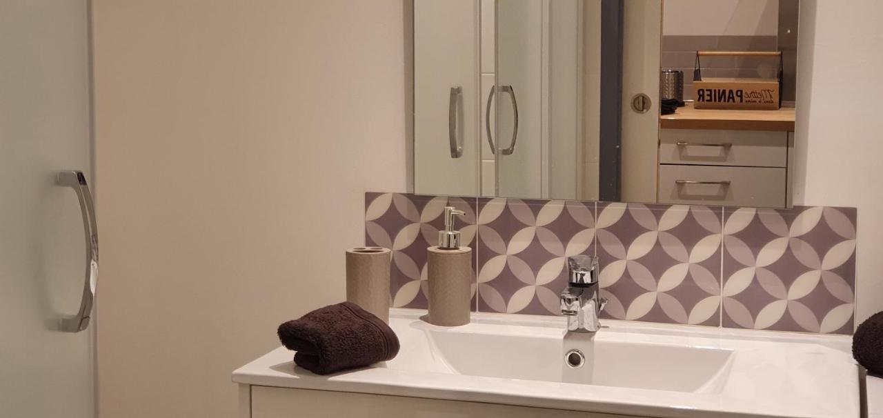 Studio Et Appartement A 2 Pas De La Cite Carcassonne Zewnętrze zdjęcie